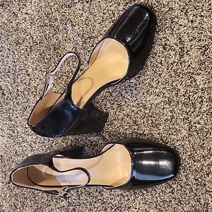 Journee Colection black shoes